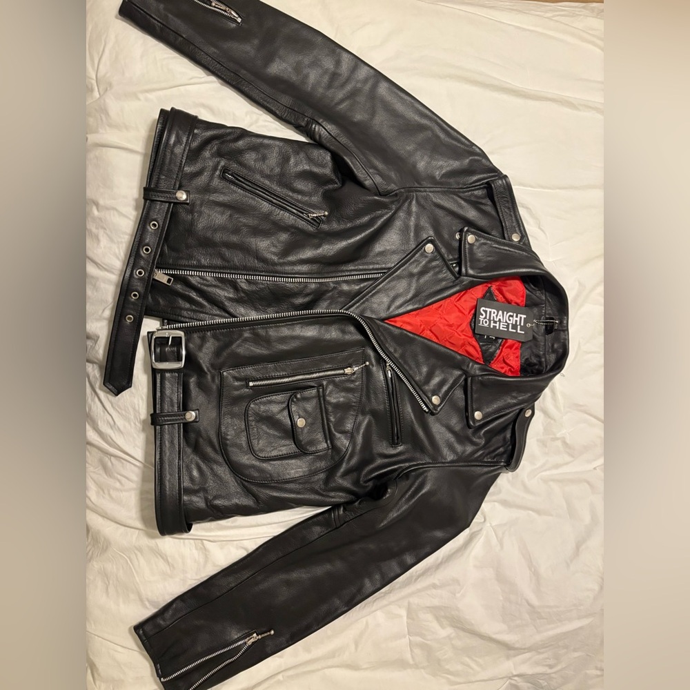 Straight to Hell Logan cowhide real leather brand new 
Size 48